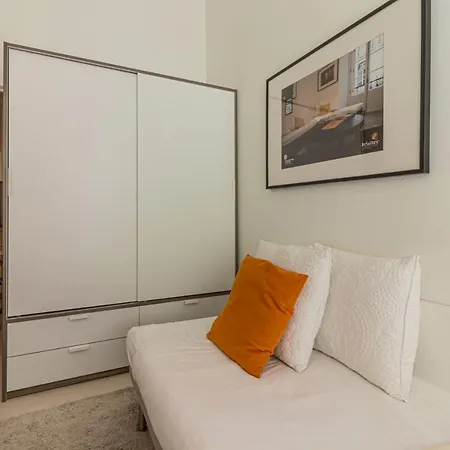 Chiado Fado By Architecture Tote Ser Daire